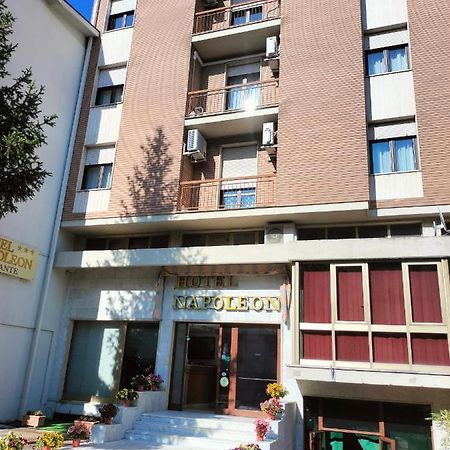 Hotel Napoleon Pontremoli Eksteriør bilde