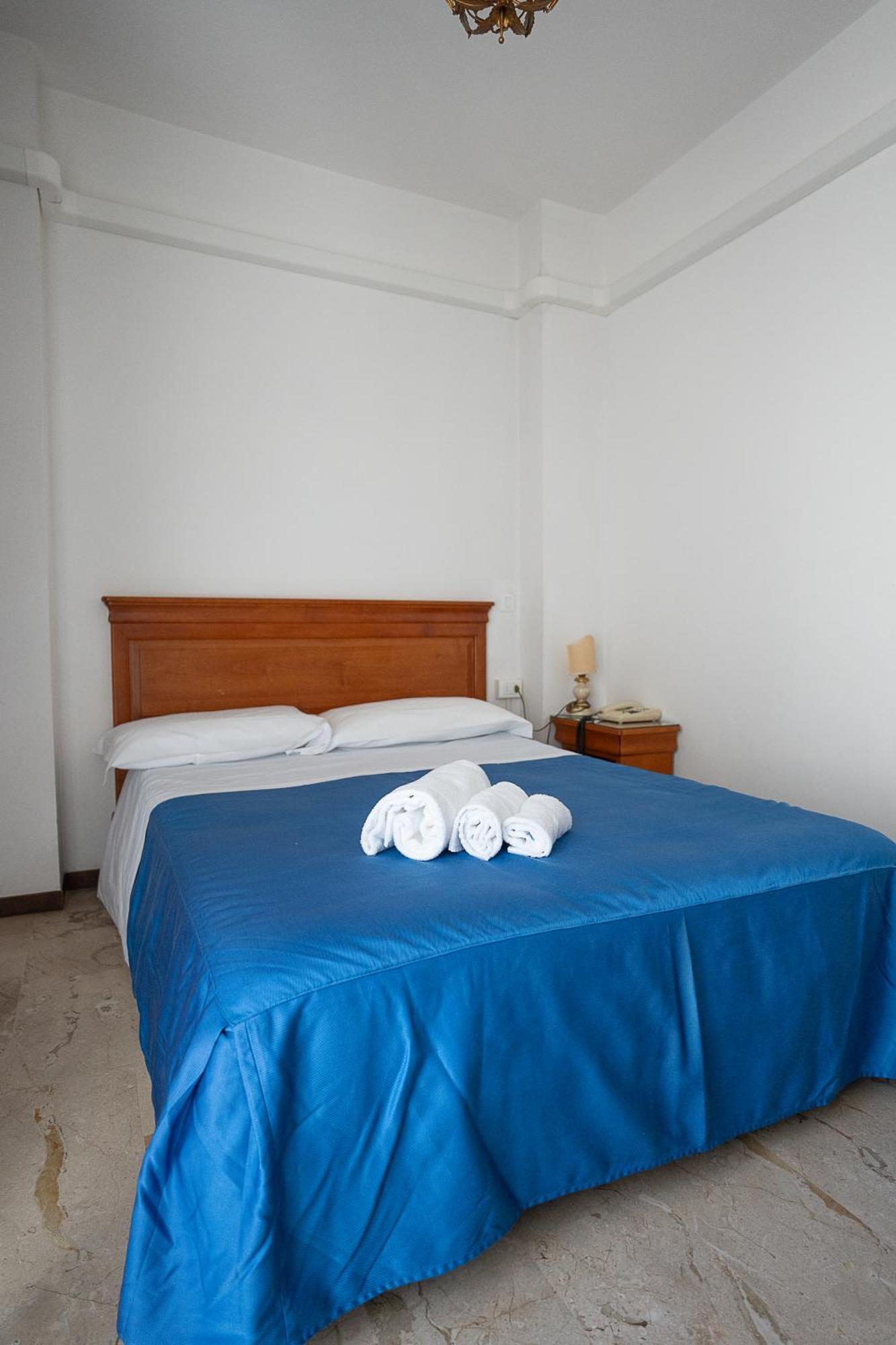 Hotel Napoleon Pontremoli Eksteriør bilde