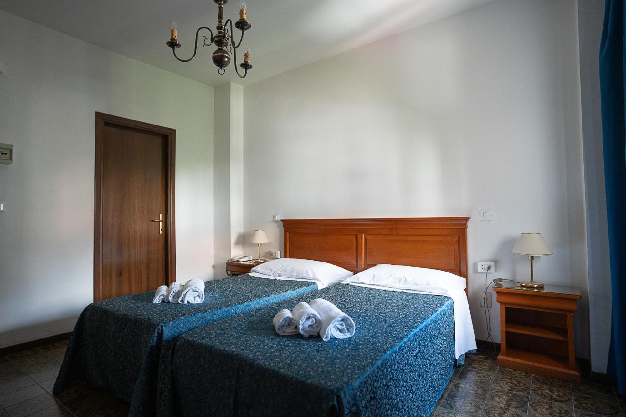 Hotel Napoleon Pontremoli Eksteriør bilde