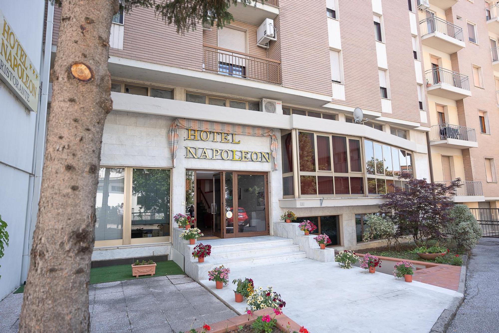 Hotel Napoleon Pontremoli Eksteriør bilde